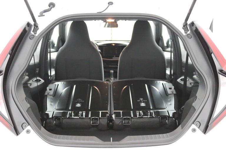 Toyota Aygo X - Hybrid 115 play 27