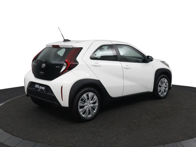 Toyota Aygo X - Hybrid 115 play