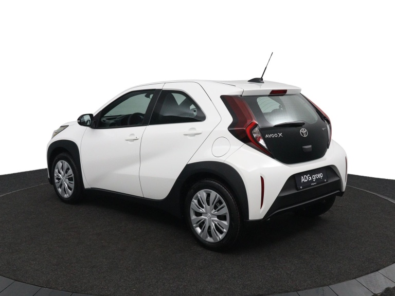 Toyota Aygo X - Hybrid 115 play 4