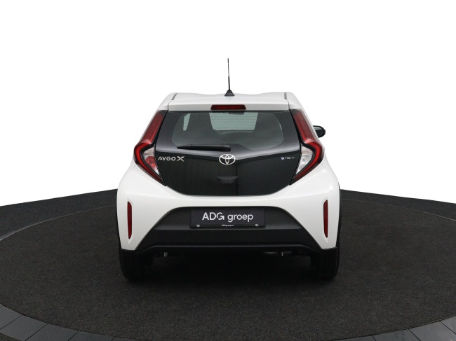 Toyota Aygo X - Hybrid 115 play