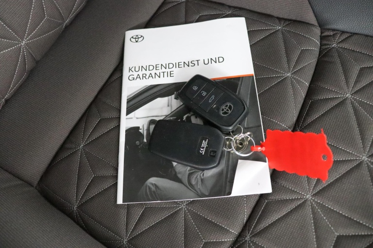 Toyota Yaris Cross - 1.5 Hybrid Adventure 11