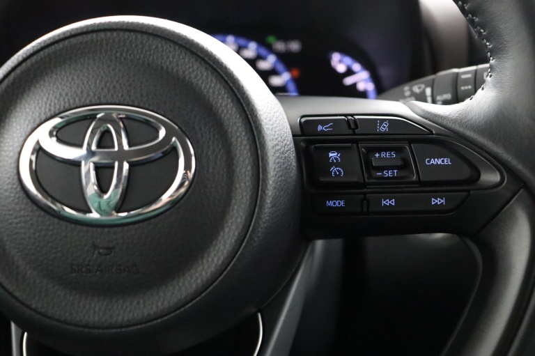 Toyota Yaris Cross - 1.5 Hybrid Adventure 21