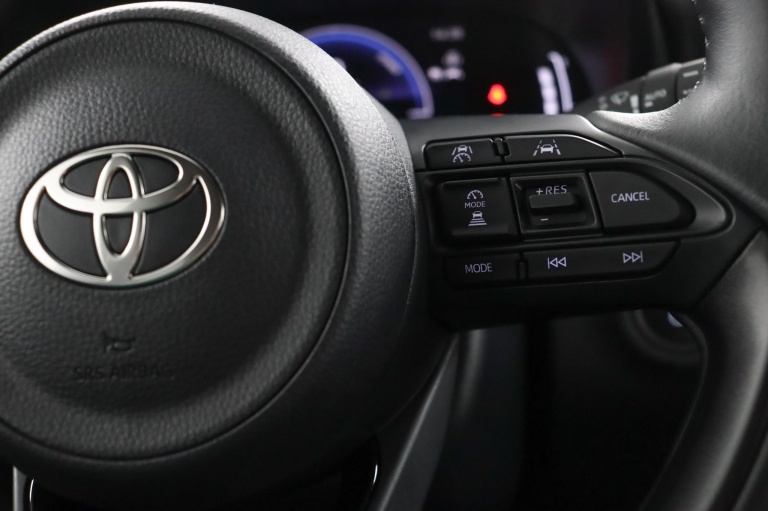 Toyota Yaris - 1.5 Hybrid 115 Dynamic 21