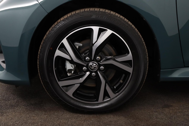 Toyota Yaris - 1.5 Hybrid 115 Dynamic 37