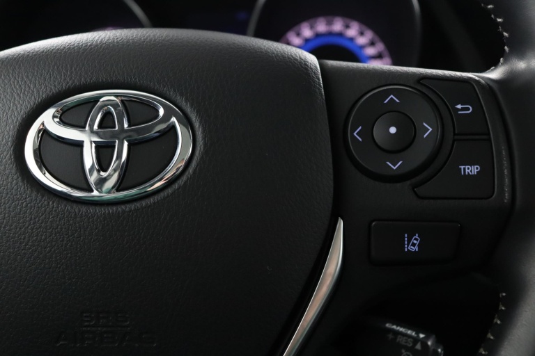 Toyota Auris - 1.8 Hybrid Executive 21