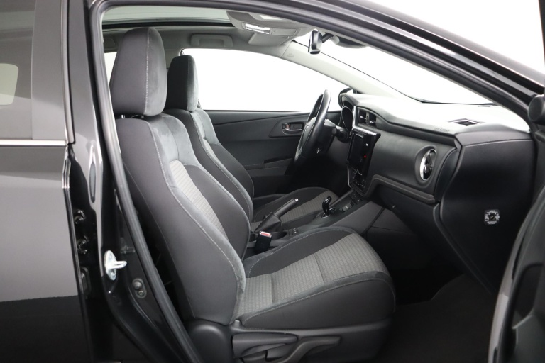 Toyota Auris - 1.8 Hybrid Executive 22