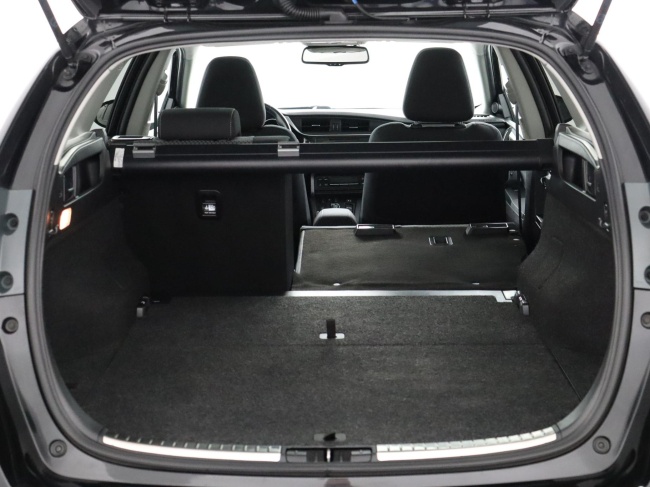 Toyota Auris - 1.8 Hybrid Executive