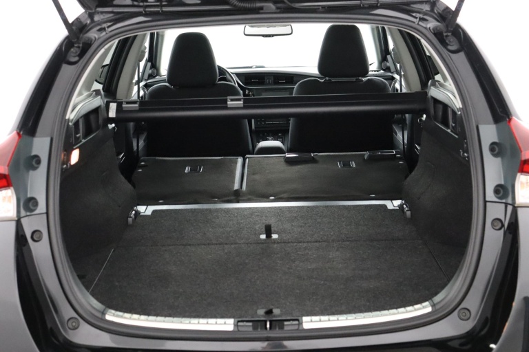 Toyota Auris - 1.8 Hybrid Executive 26