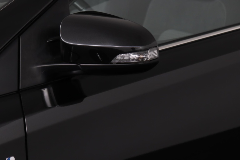 Toyota Auris - 1.8 Hybrid Executive 37