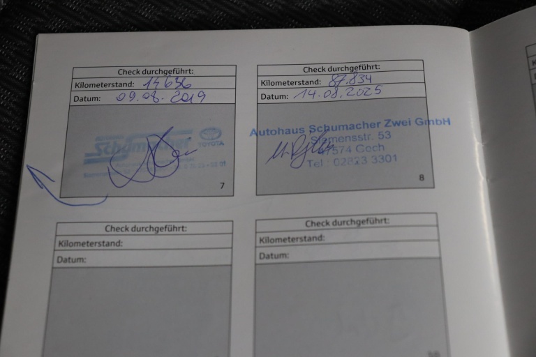 Toyota Auris - 1.8 Hybrid Executive 44