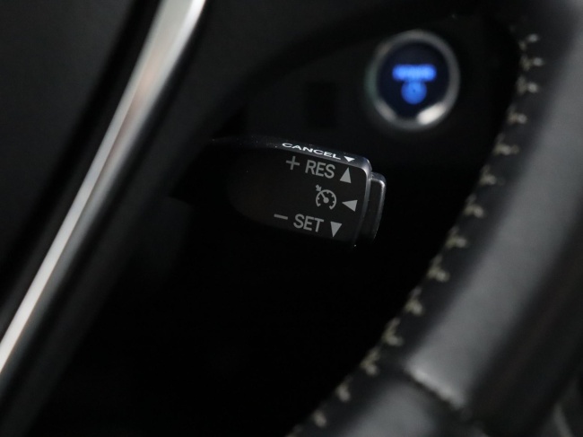 Toyota Auris - 1.8 Hybrid Executive