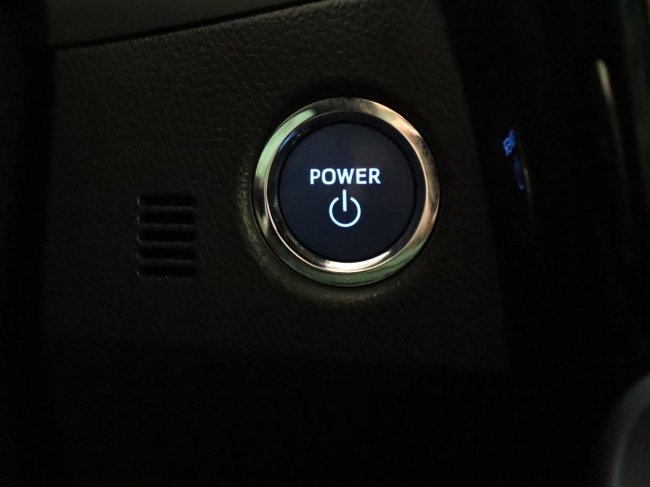 Toyota Auris - 1.8 Hybrid Executive