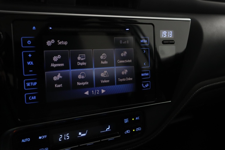 Toyota Auris - 1.8 Hybrid Executive 47