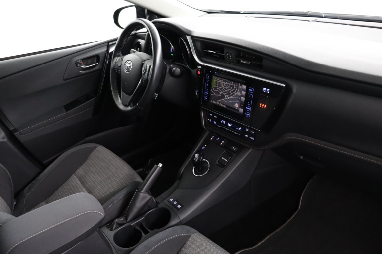 Toyota Auris - 1.8 Hybrid Executive 57