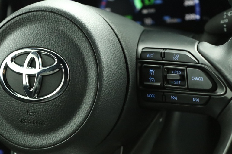 Toyota Yaris Cross - 1.5 Hybrid Dynamic 21