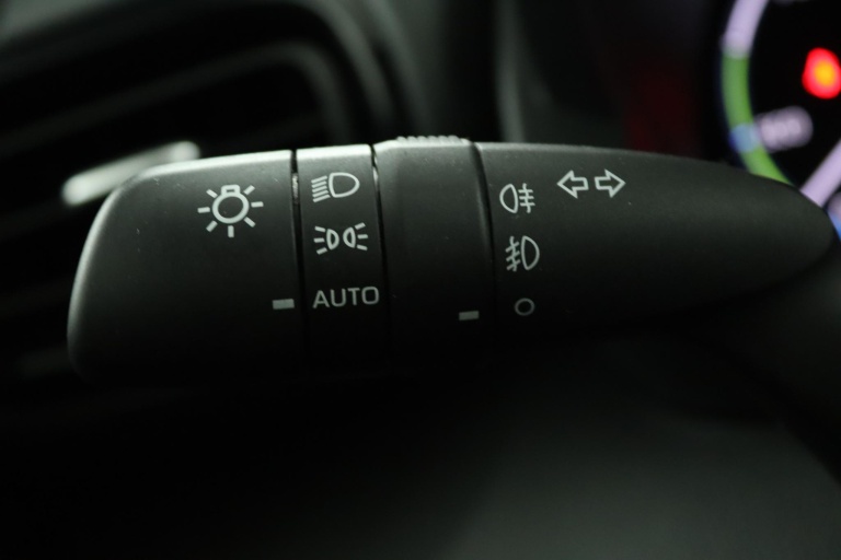 Toyota Yaris Cross - 1.5 Hybrid Dynamic 29