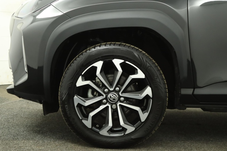 Toyota Yaris Cross - 1.5 Hybrid Dynamic 36