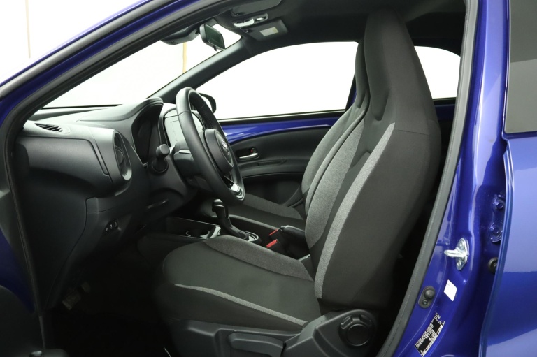 Toyota Aygo X - 1.0 VVT-i S-CVT Play 17