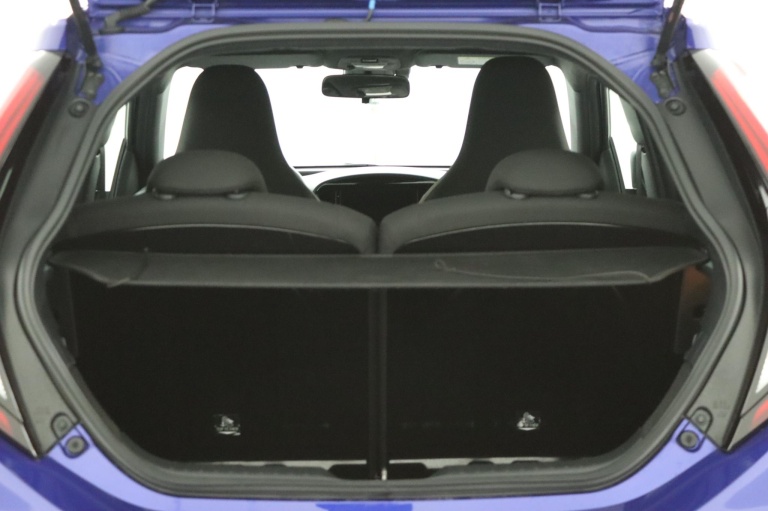 Toyota Aygo X - 1.0 VVT-i S-CVT Play 23