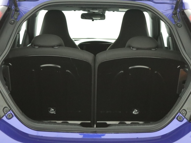 Toyota Aygo X - 1.0 VVT-i S-CVT Play