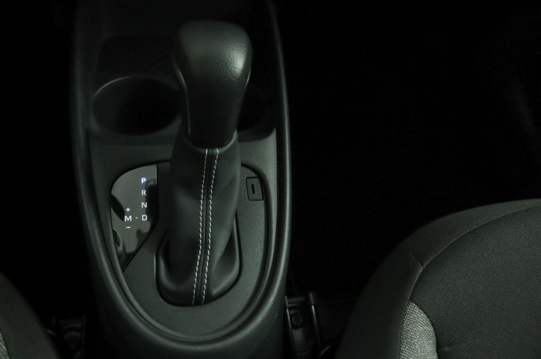 Toyota Aygo X - 1.0 VVT-i S-CVT Play 27