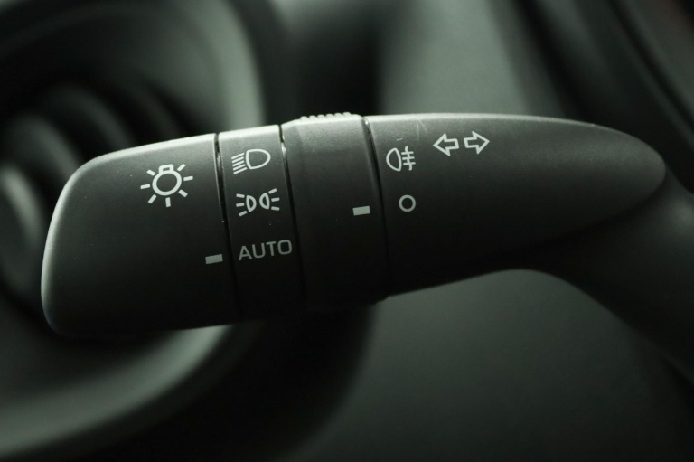 Toyota Aygo X - 1.0 VVT-i S-CVT Play 30