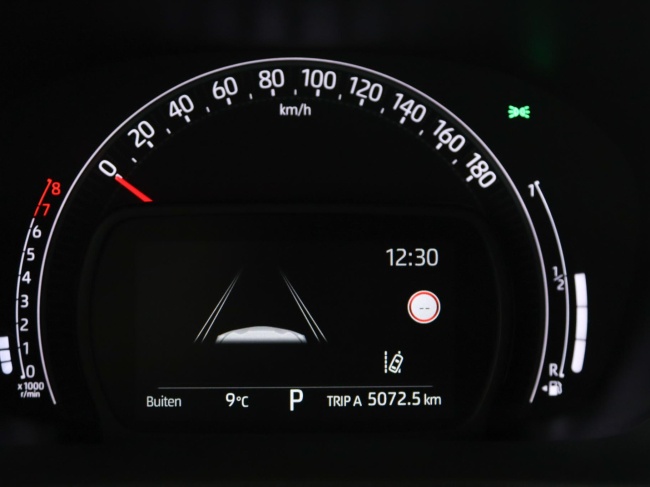 Toyota Aygo X - 1.0 VVT-i S-CVT Play