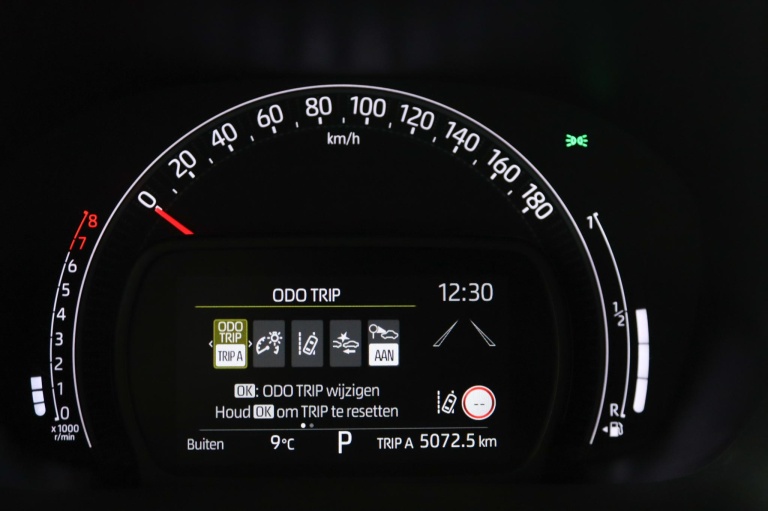 Toyota Aygo X - 1.0 VVT-i S-CVT Play 48