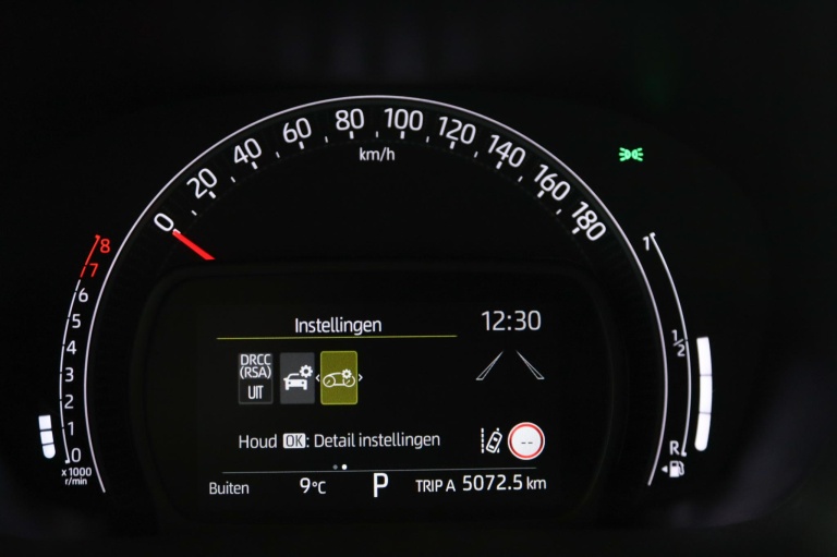 Toyota Aygo X - 1.0 VVT-i S-CVT Play 49