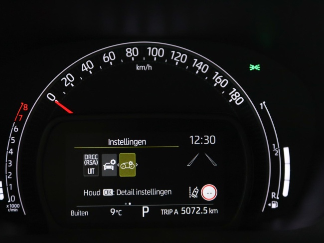 Toyota Aygo X - 1.0 VVT-i S-CVT Play