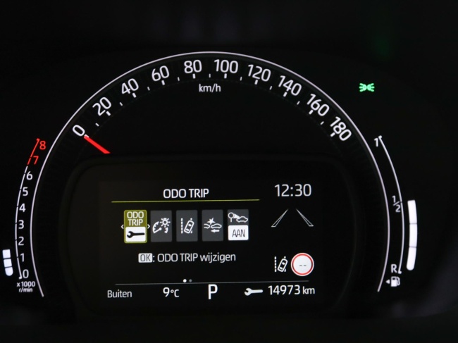 Toyota Aygo X - 1.0 VVT-i S-CVT Play