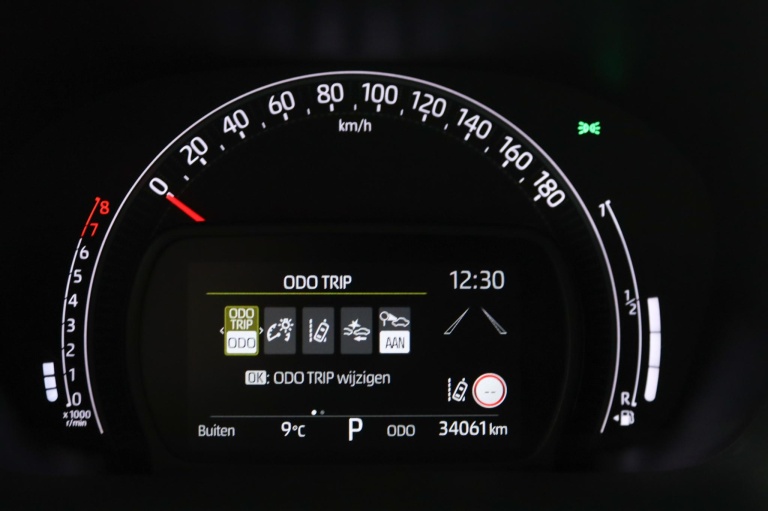 Toyota Aygo X - 1.0 VVT-i S-CVT Play 52