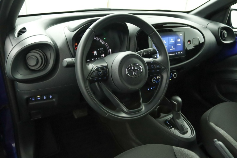 Toyota Aygo X - 1.0 VVT-i S-CVT Play 59