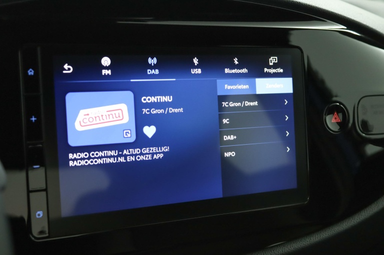 Toyota Aygo X - 1.0 VVT-i S-CVT Play 8