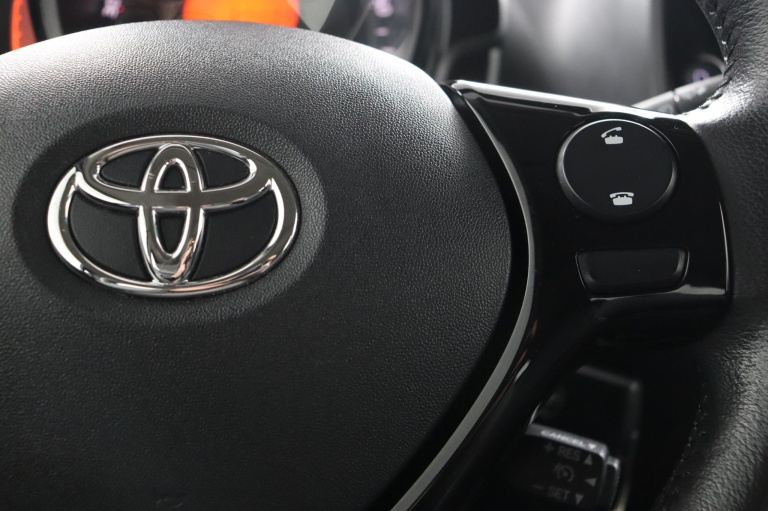 Toyota Aygo - 1.0 VVT-i x-play 24