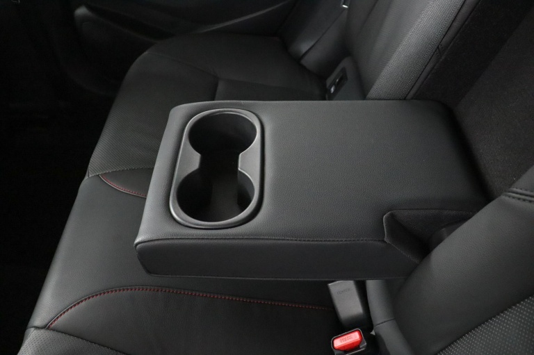 Toyota Corolla Touring Sports - Hybrid 200 GR Sport Plus 13