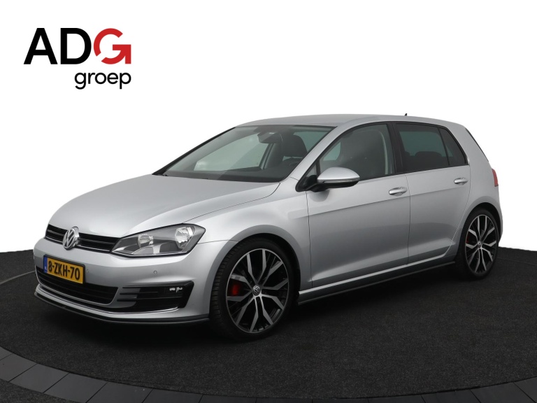Volkswagen Golf - 1.2 TSI Business Edition 1
