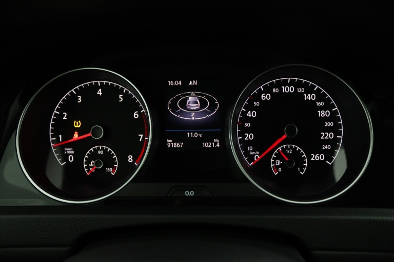 Volkswagen Golf - 1.2 TSI Business Edition 12