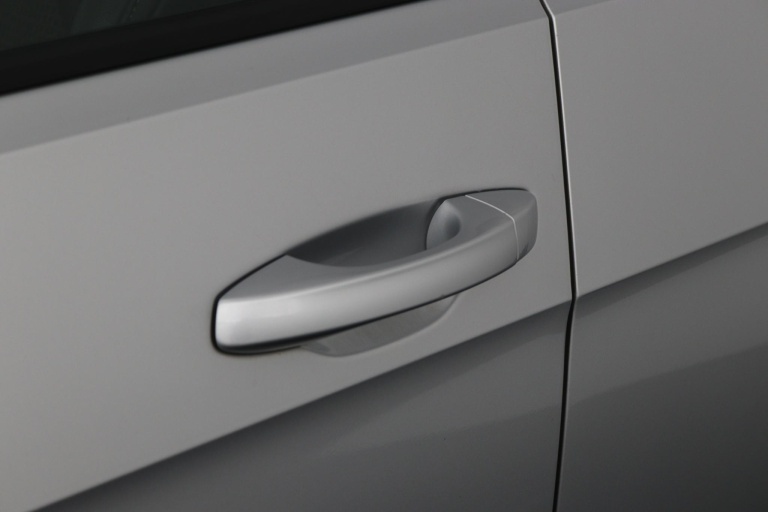 Volkswagen Golf - 1.2 TSI Business Edition 13