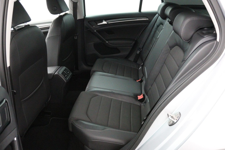 Volkswagen Golf - 1.2 TSI Business Edition 20