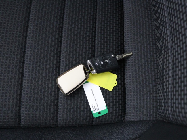 Volkswagen Golf - 1.2 TSI Business Edition