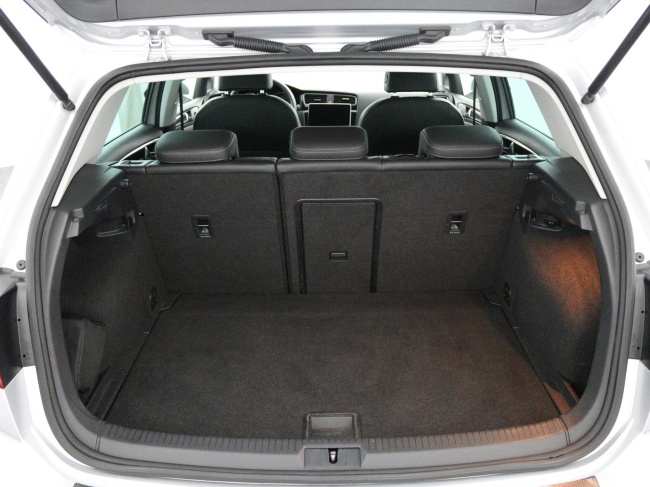 Volkswagen Golf - 1.2 TSI Business Edition