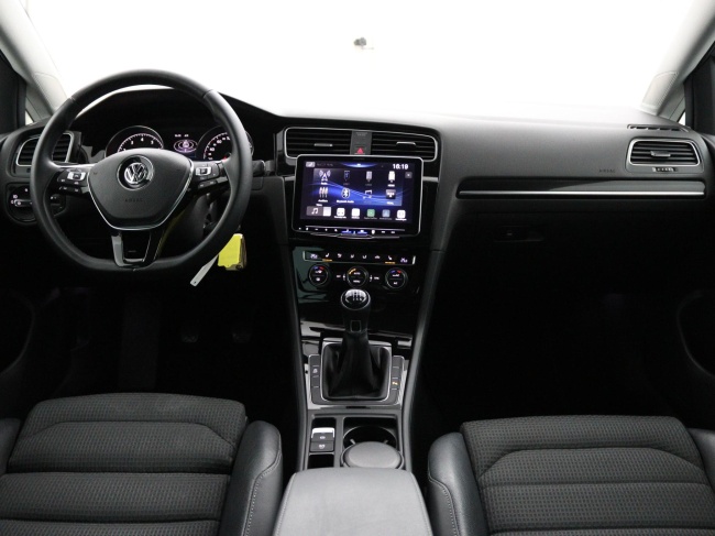 Volkswagen Golf - 1.2 TSI Business Edition