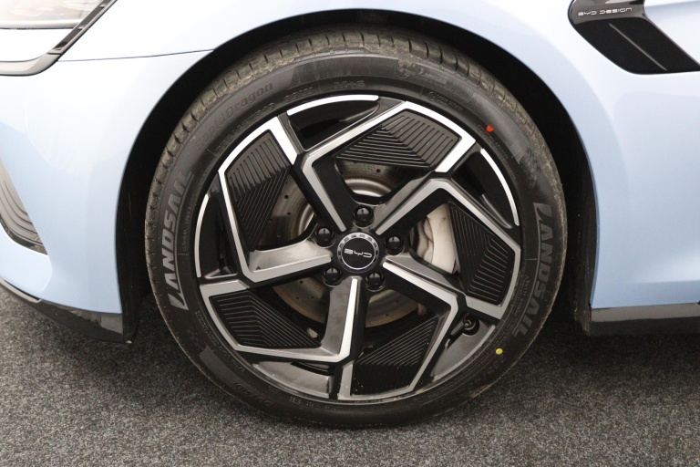 BYD SEAL - Excellence AWD 82.5 kWh 26