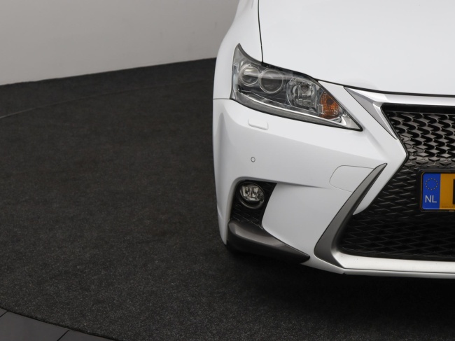 Lexus CT - 200h F Sport Line