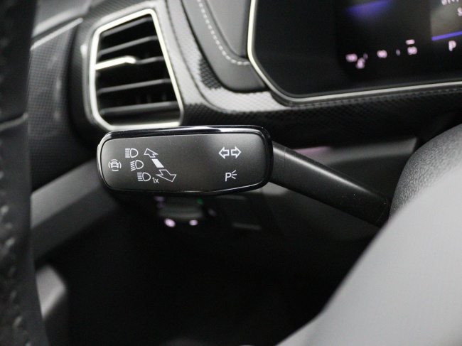 Volkswagen T-Cross - 1.5 TSI R-Line Edition