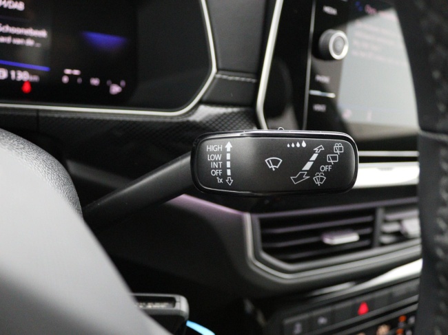 Volkswagen T-Cross - 1.5 TSI R-Line Edition