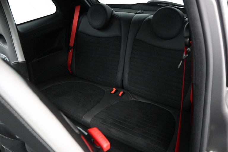 Fiat 500 - 1.4 T-Jet Abarth Competizione 70th Anniversary 14