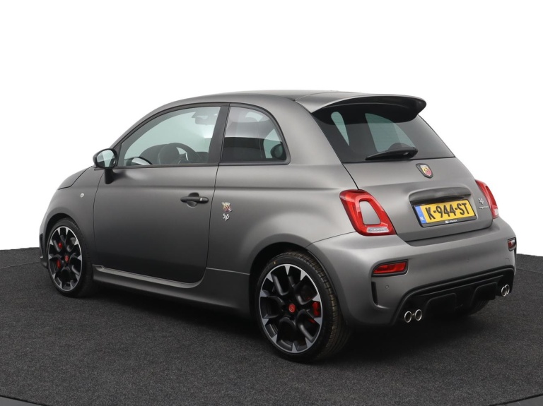 Fiat 500 C - 1.4 T-Jet Abarth Competizione 70th Anniversary 9