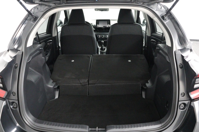 Toyota Yaris - 1.5 VVT-i First Edition 26